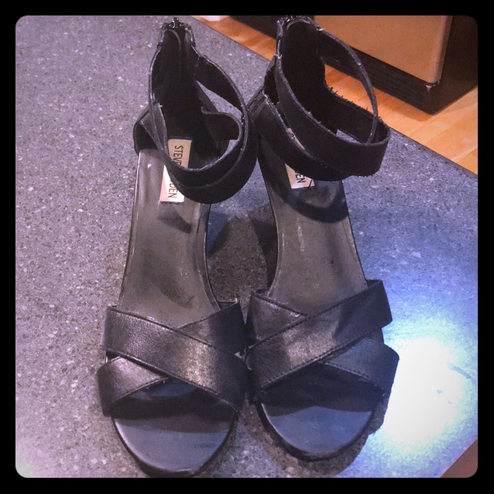 Steve Madden strapless wedge sandals size 10